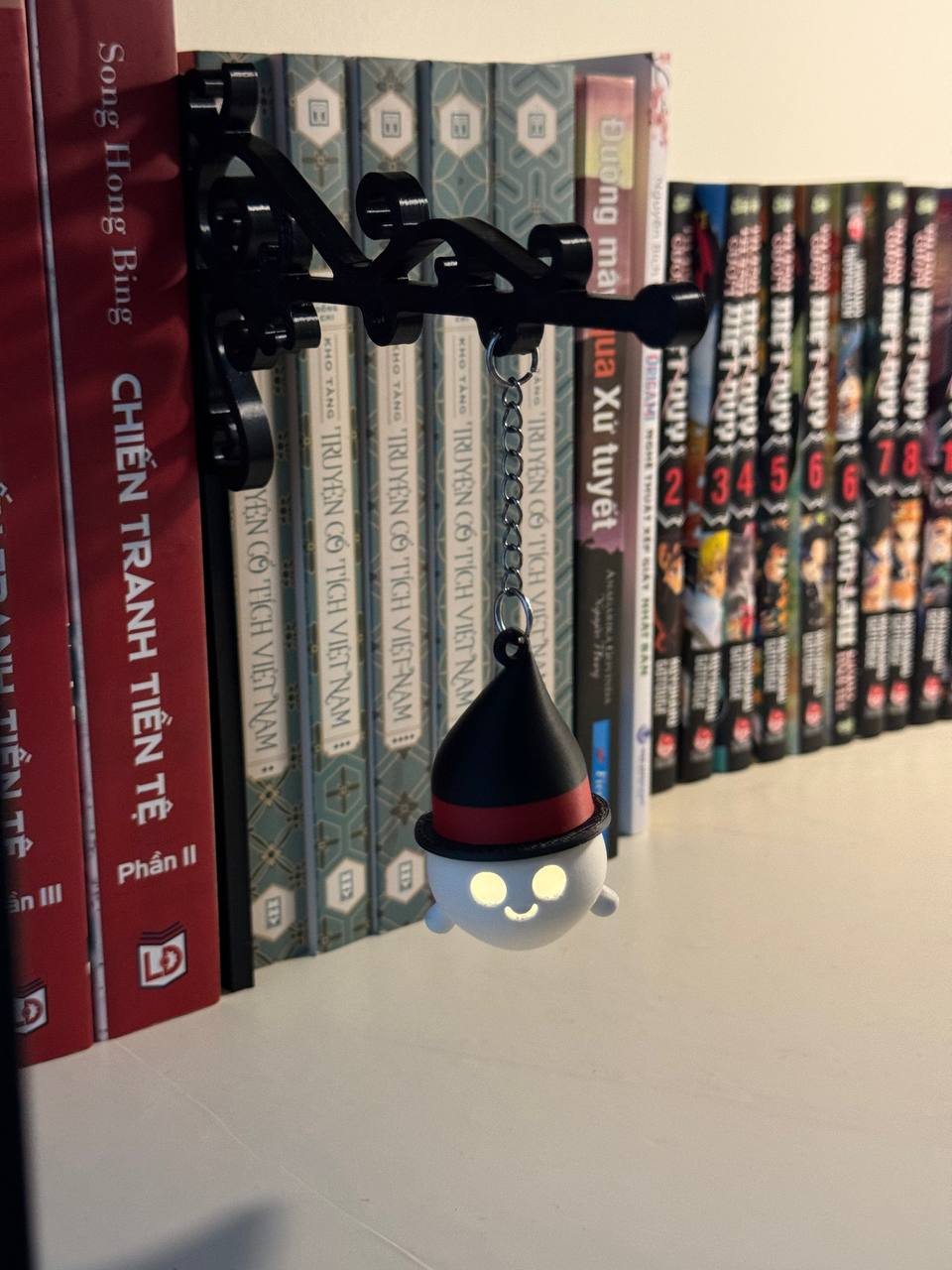 book-tavern-lamp